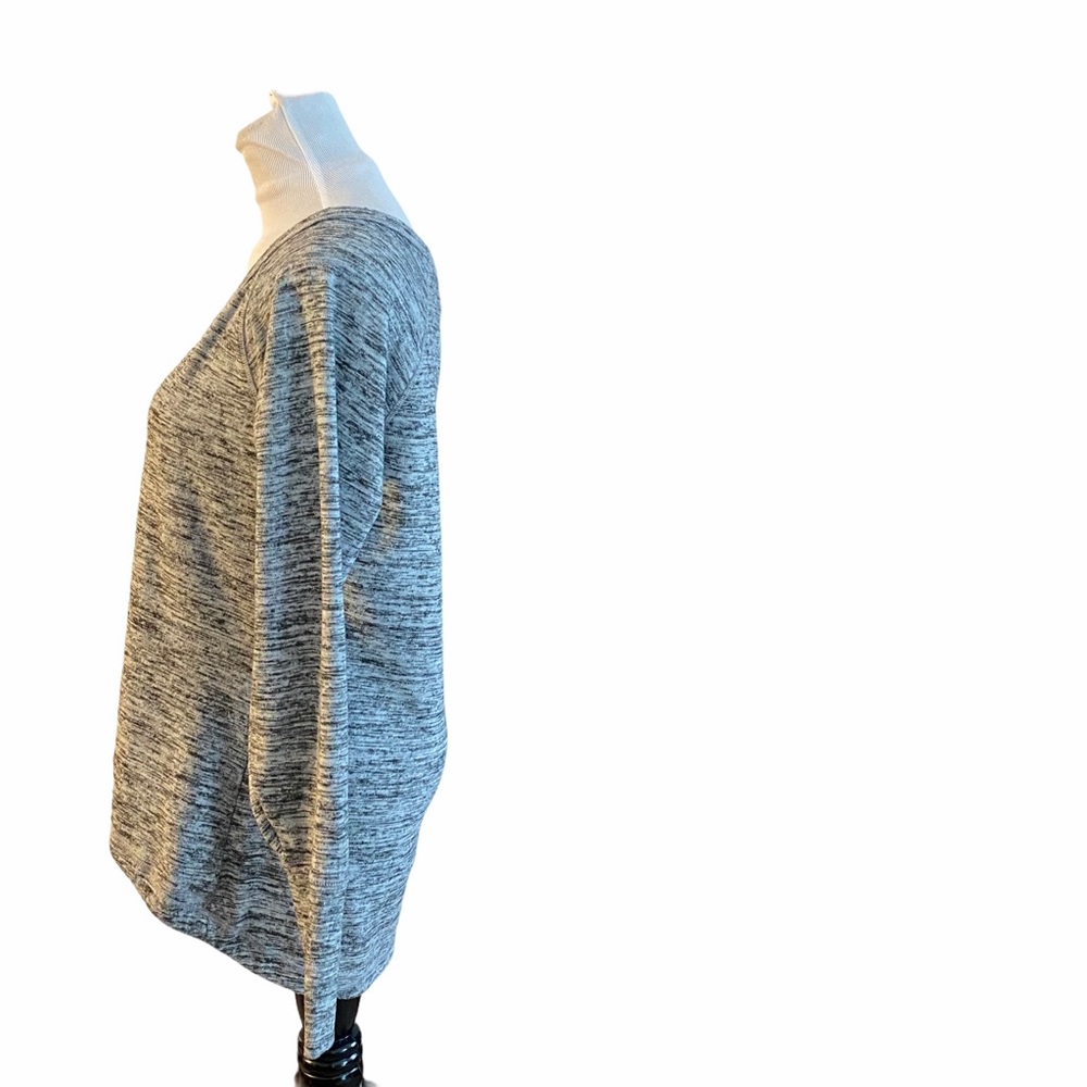 Athleta No Sweatin It Sharkbite Sweatshirt size m - Picture 3 of 7